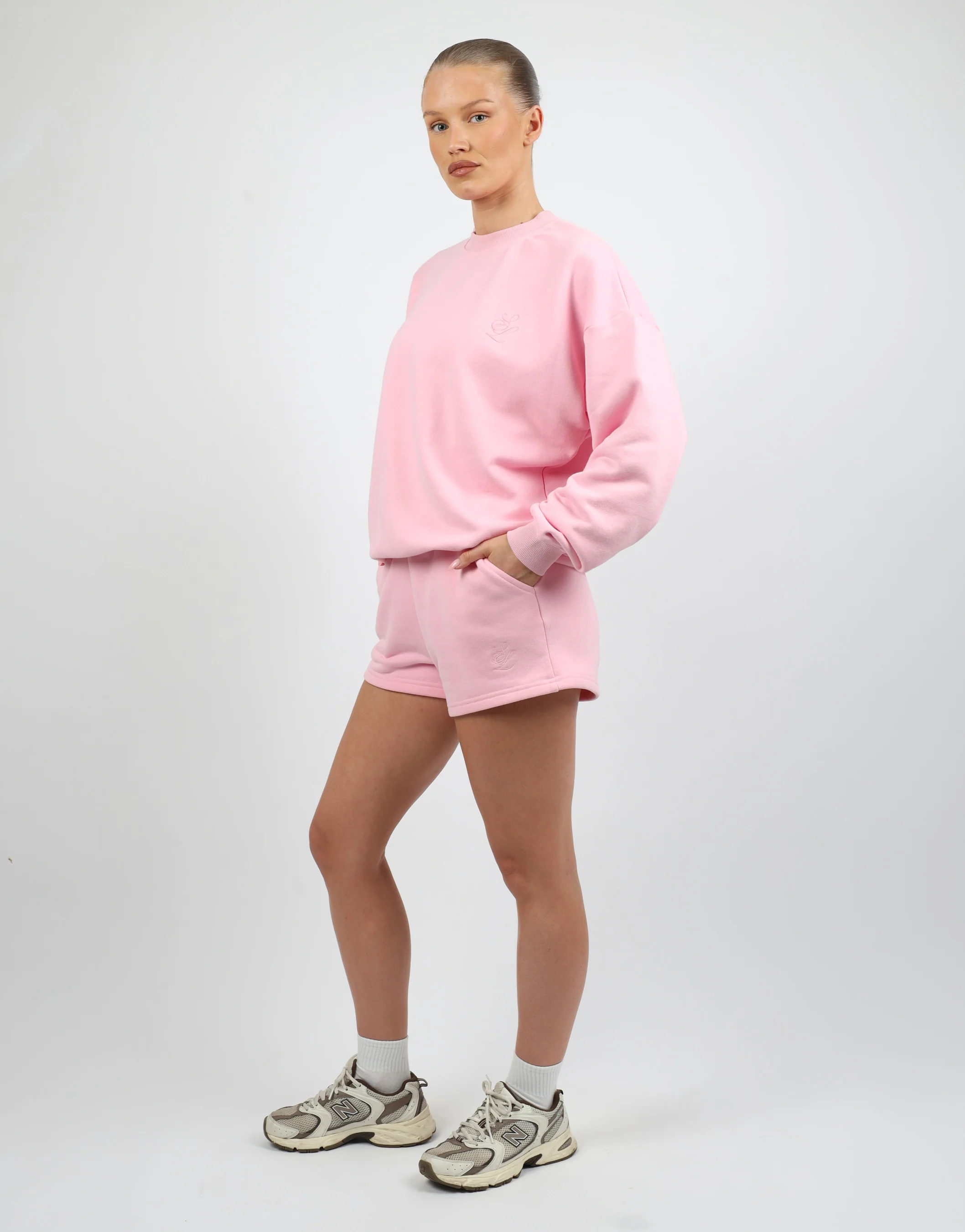 Cove Simmi Studios Embroidered Logo Sweatshirt In Pink - Image 3