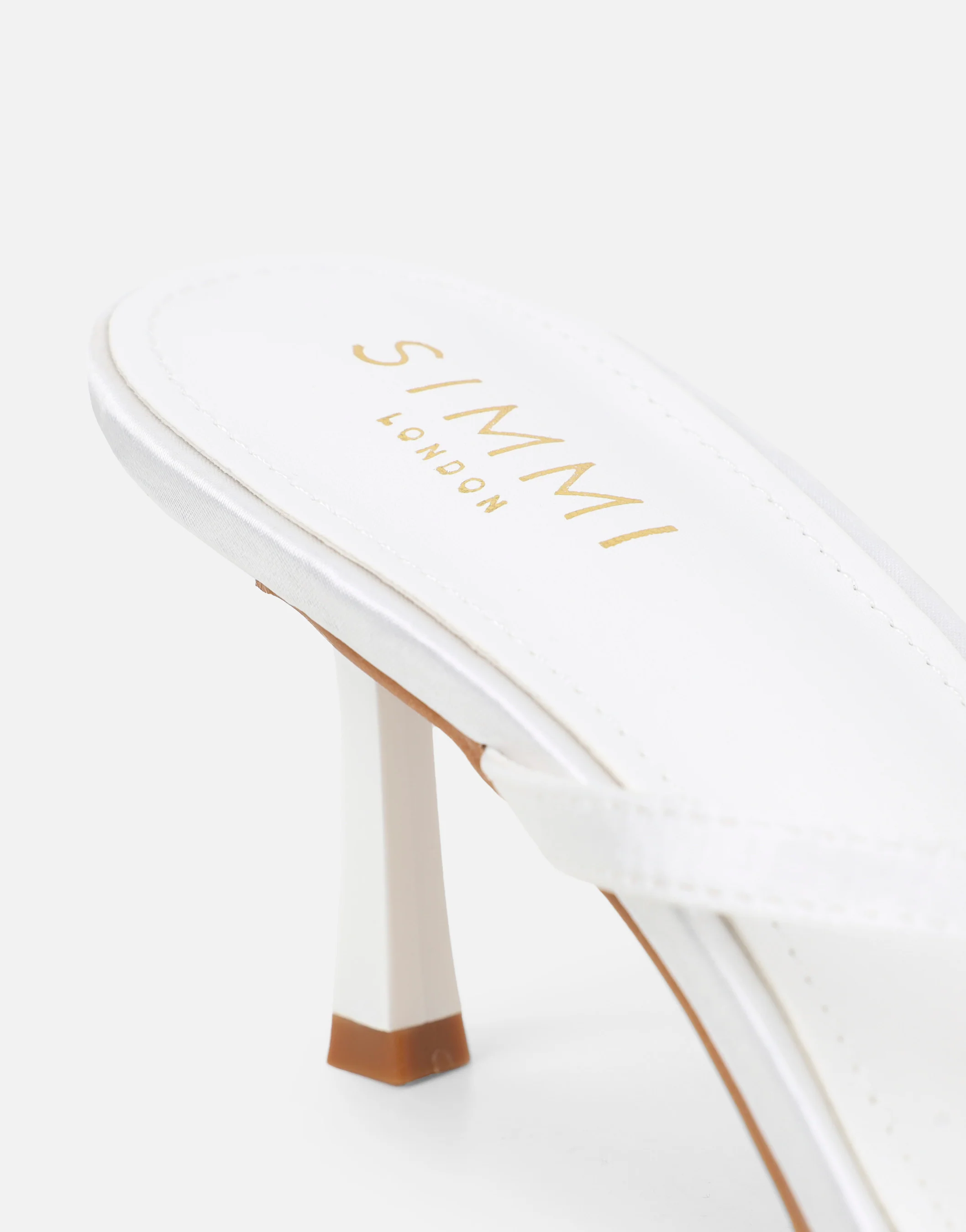 Elowen White Flower Embellished Mules - Image 3