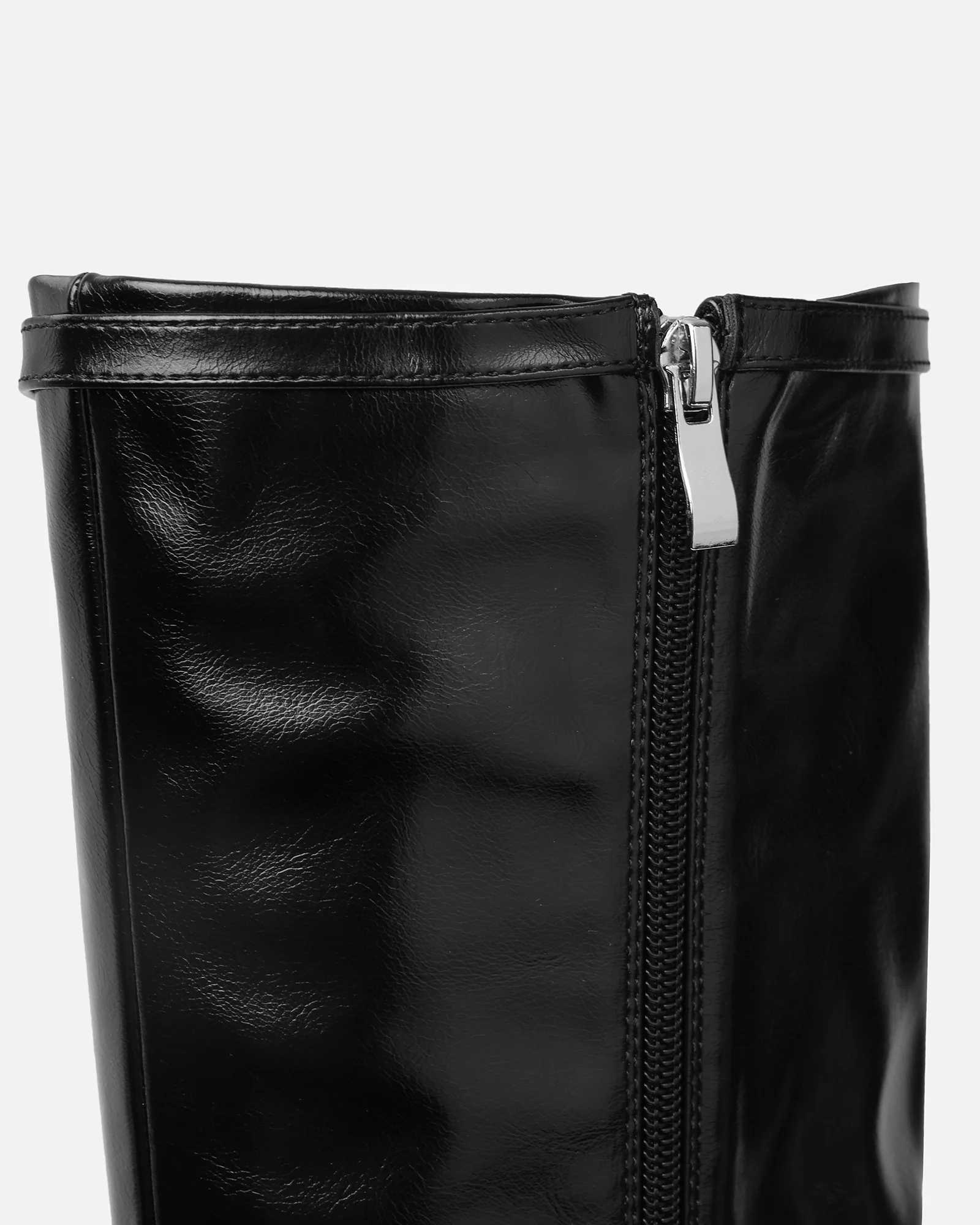 Hade Black Buckle Detail Heeled Knee Boots - Image 3