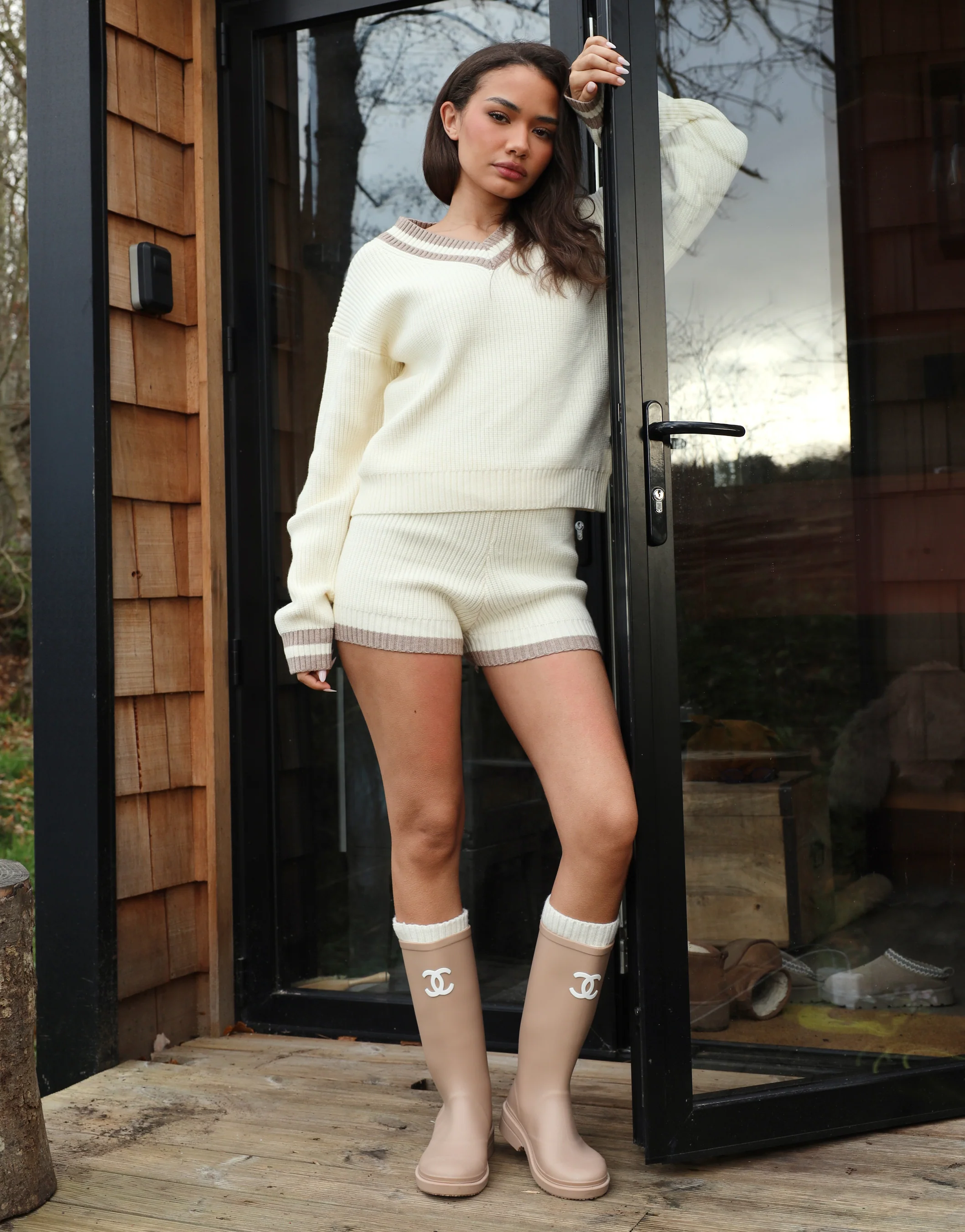 Matilda Simmi Studios V-Neck Jumper In Cream - Image 2