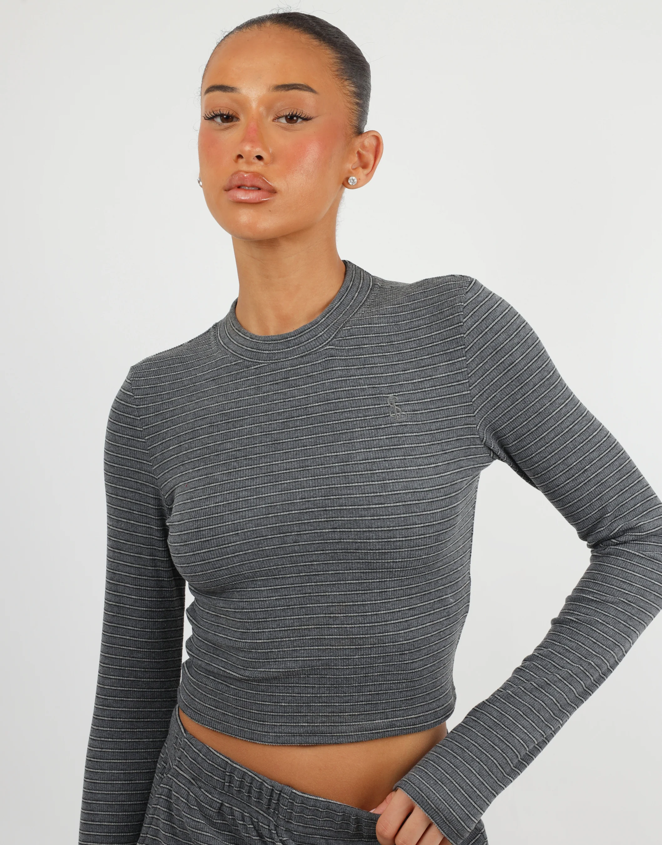 Monique Simmi Studios Soft Stripe Fine Ribbed Long Sleeve Top In Dark Grey - Image 2