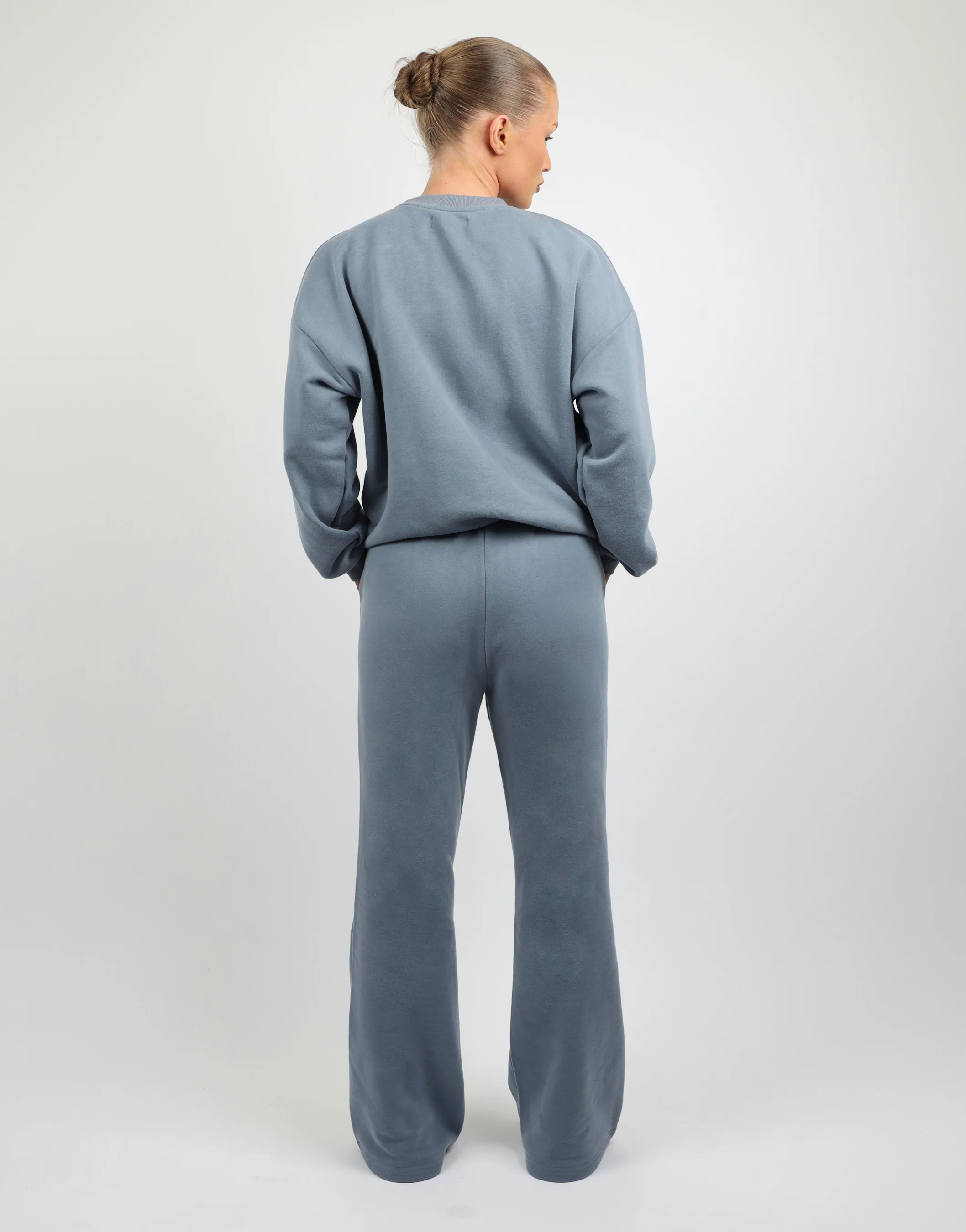 Rue Simmi Studios Embroidered Logo Sweatshirt In Blue - Image 4
