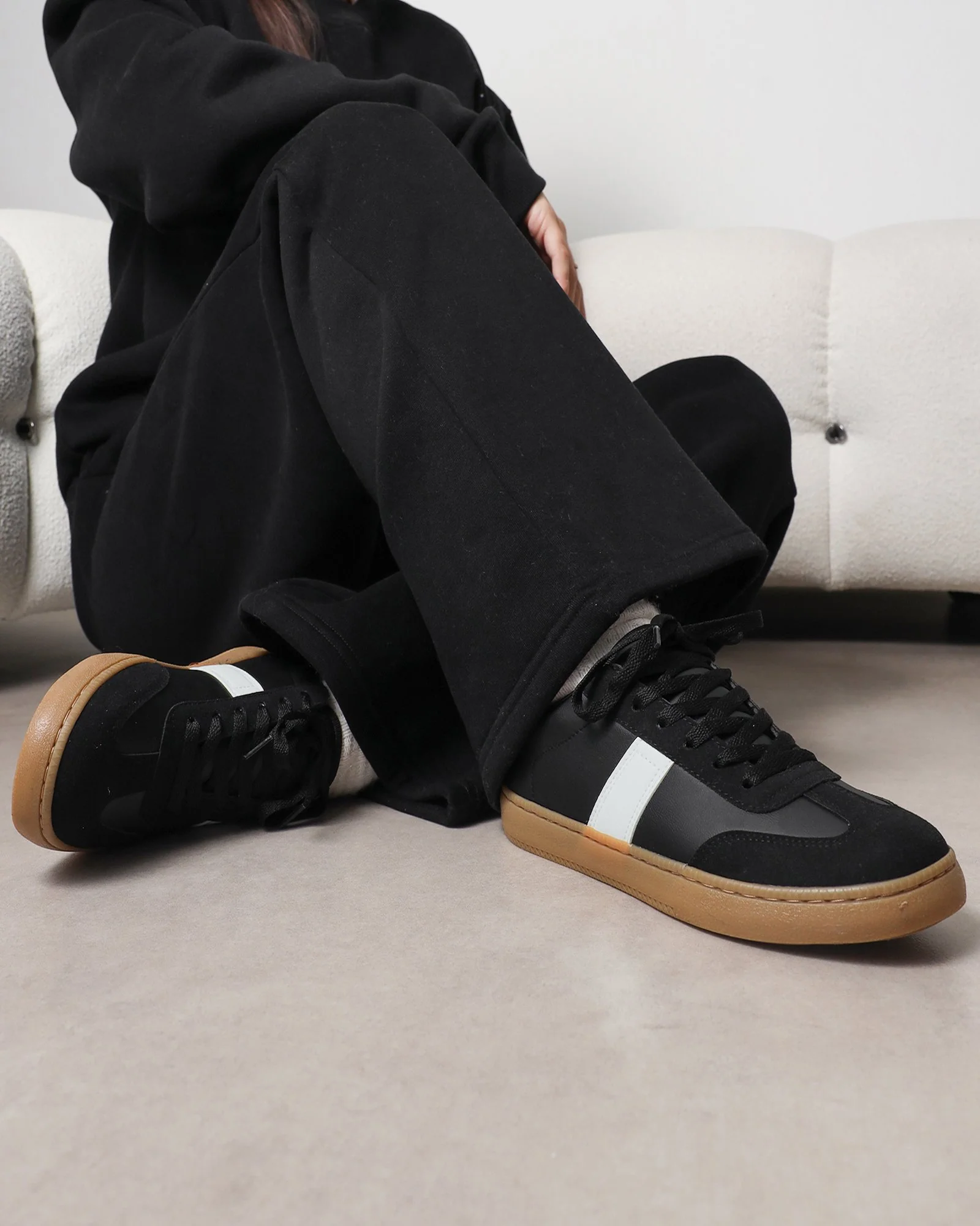 Siesta Black Trainers